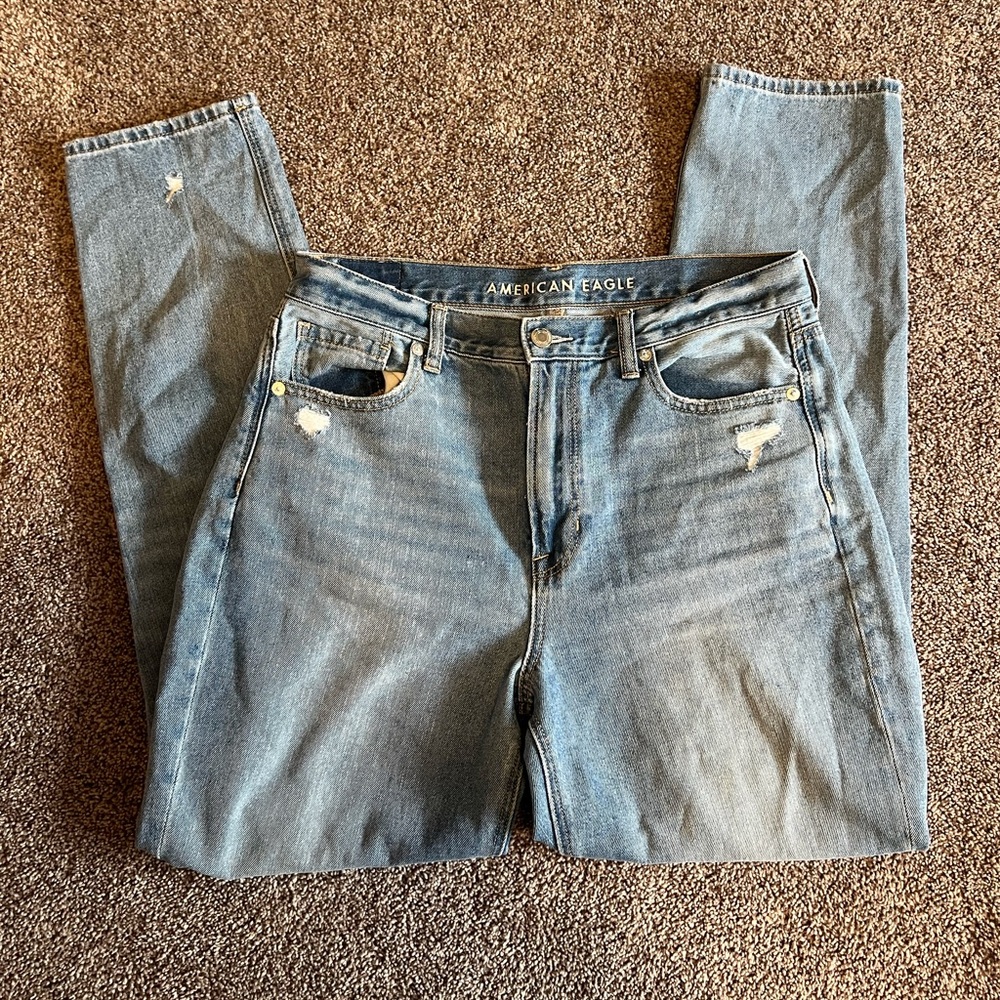 American Eagle Outfitters Light Blue Distressed Straight Jeans - Picture 2 of 6